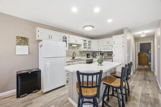 1 Prairiewood Crossing S, Fargo, ND 58103