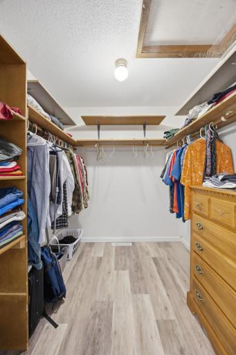 1 Prairiewood Crossing S, Fargo, ND 58103