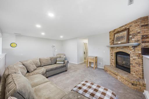 1 Prairiewood Crossing S, Fargo, ND 58103