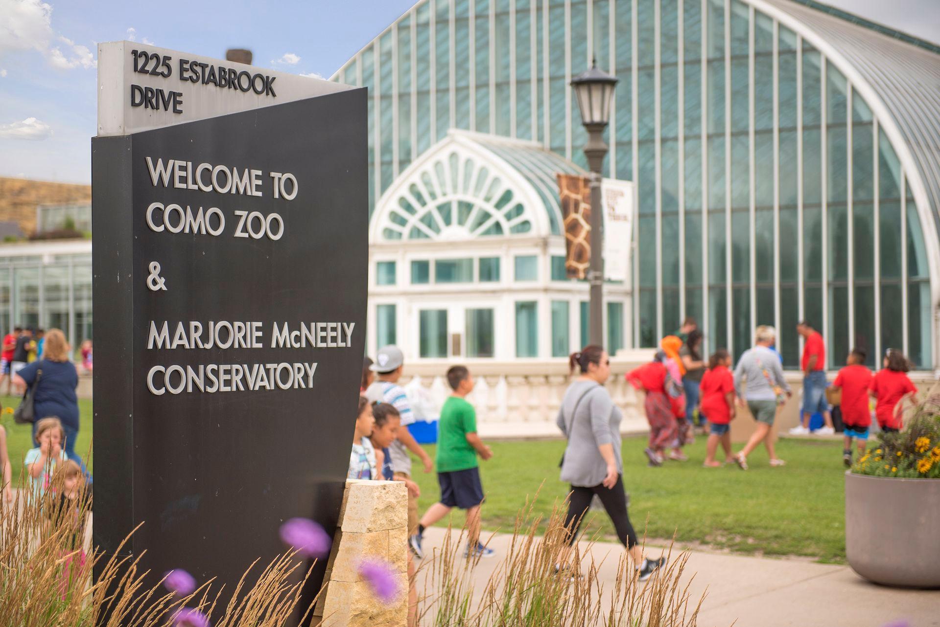 Fabulous neighborhood walkable to Como!