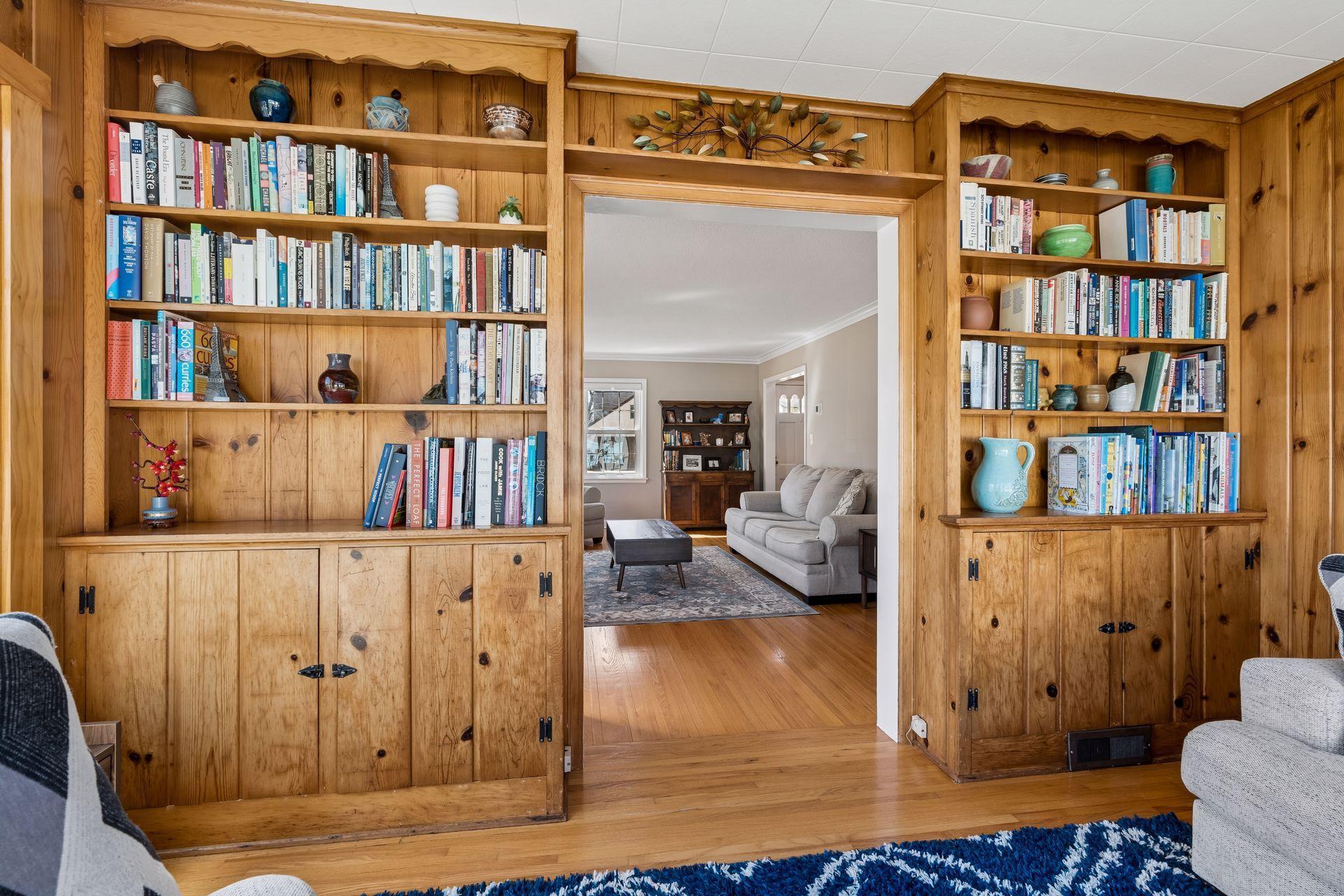Beautiful built-in bookshelves