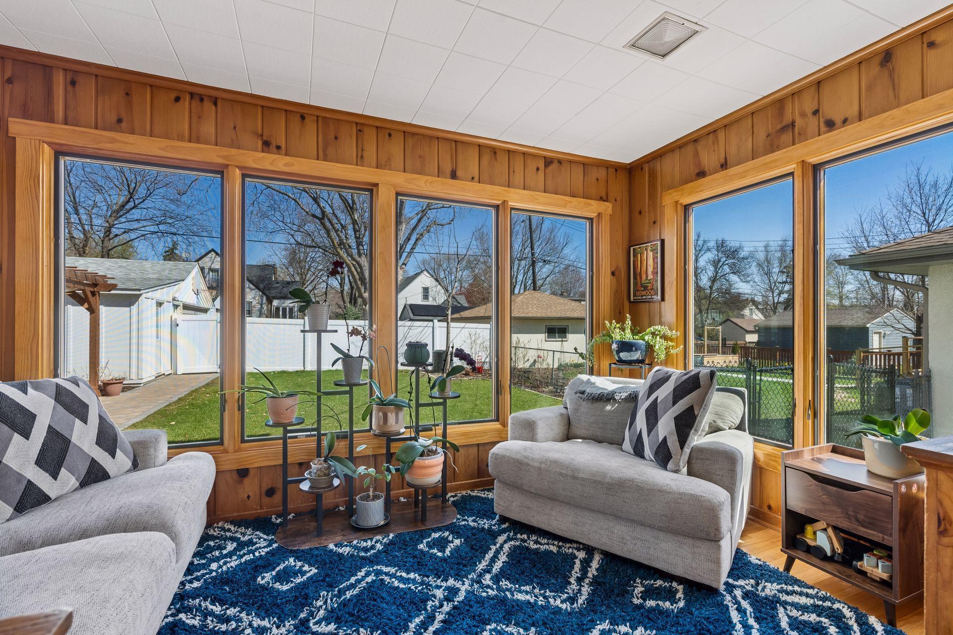 You'll spend your days relaxing here!