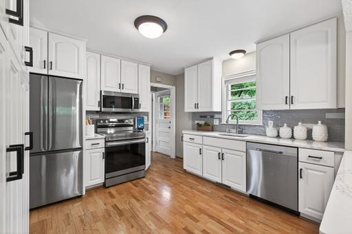 Stainless steel appliances and refreshed finishes ready for everyday living