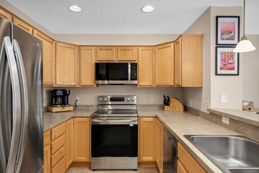 8173 Darcy Lane, Inver Grove Heights, MN 55076