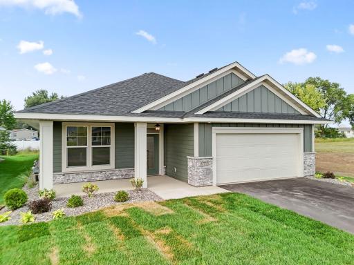 17717 Everest Avenue, Lakeville, MN 55044