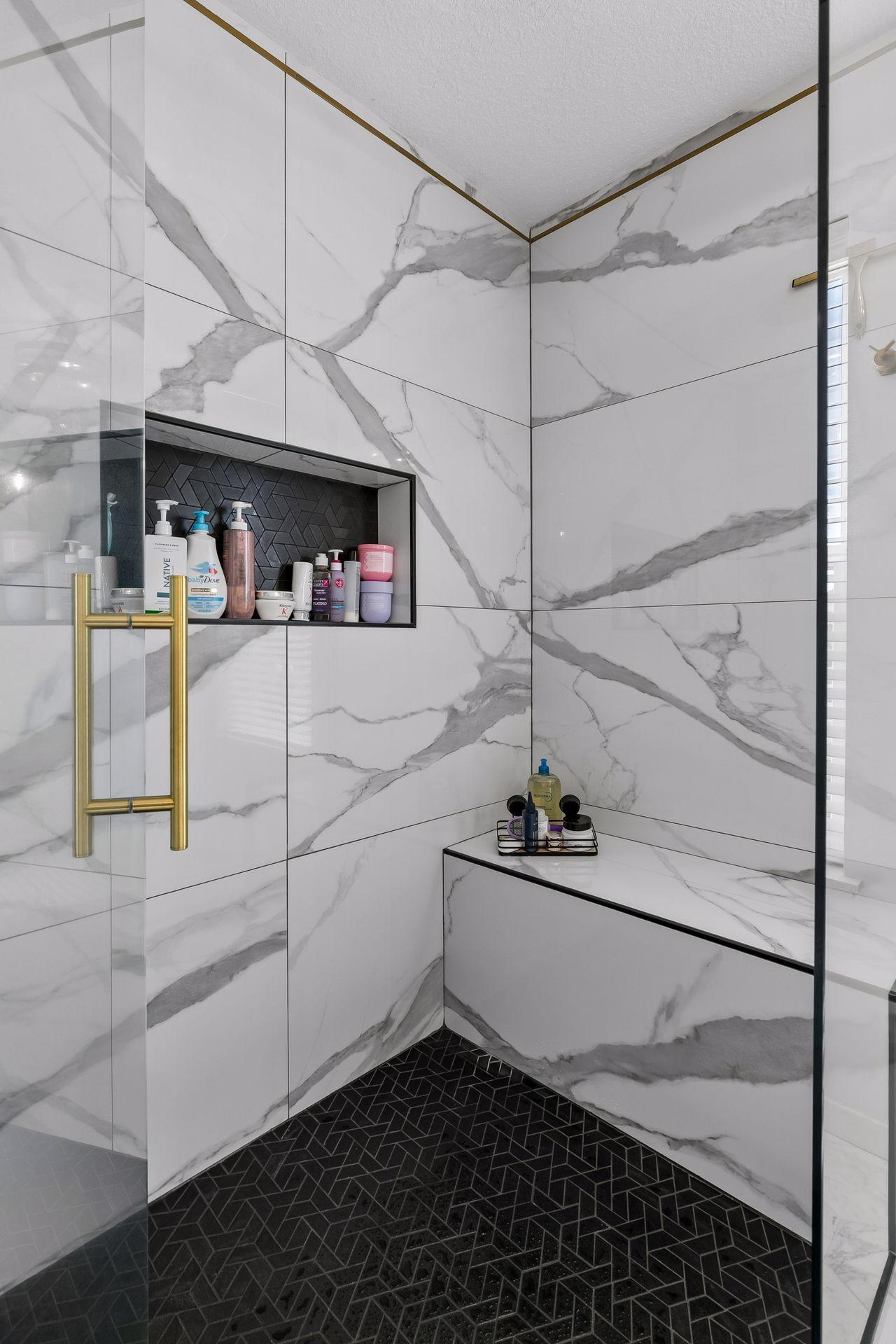 Primary Shower w/ Oversized Tile, Rain Showerhead, and Shower Wand