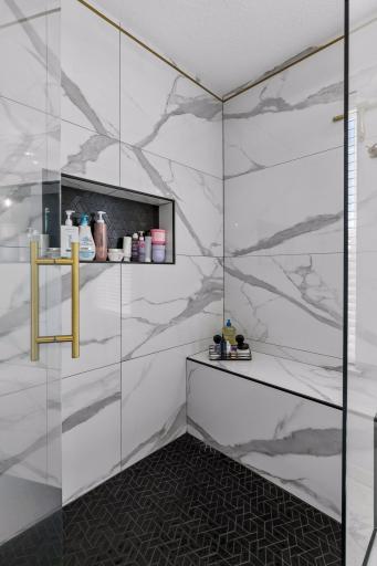 Primary Shower w/ Oversized Tile, Rain Showerhead, and Shower Wand