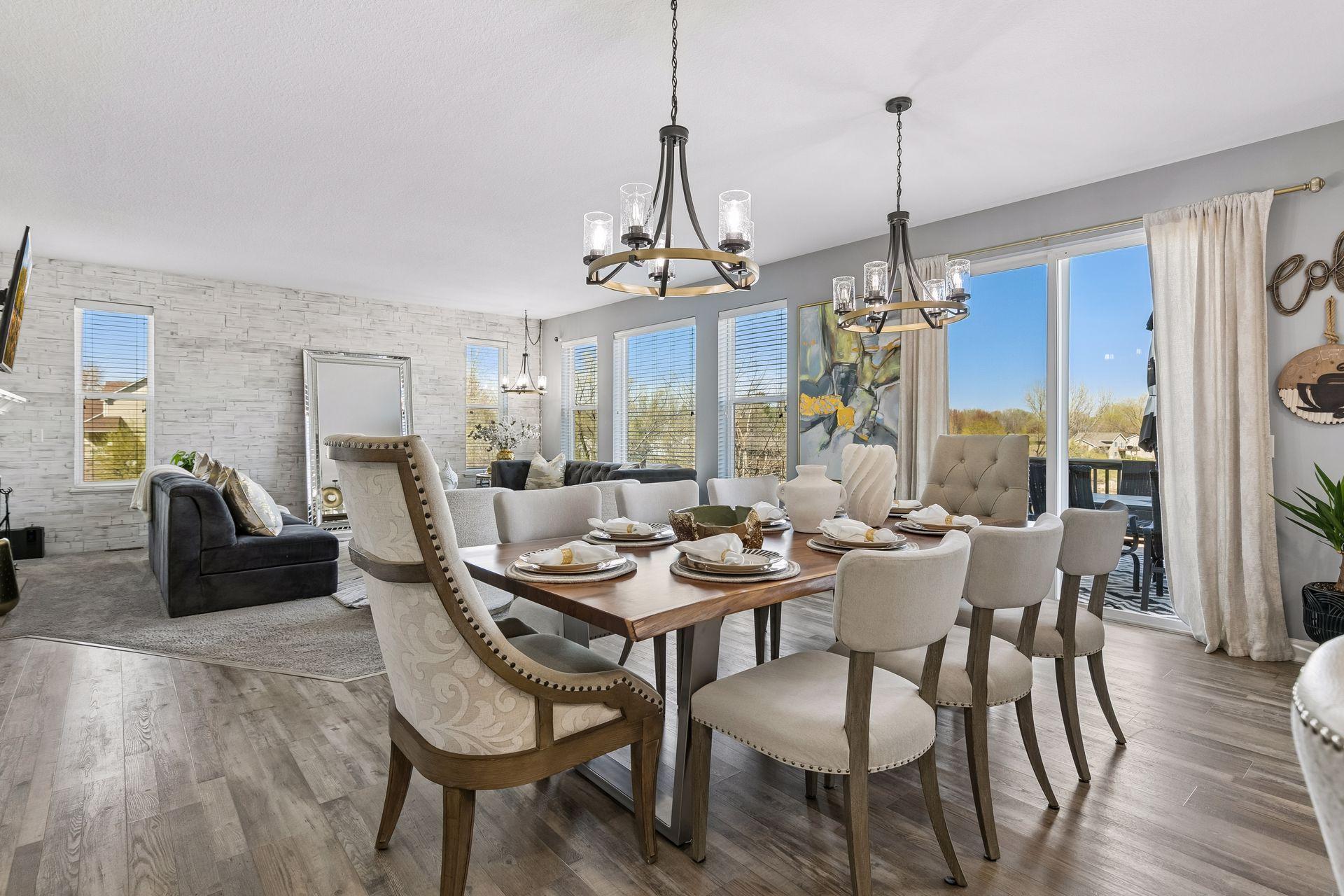 Dining & Living Areas