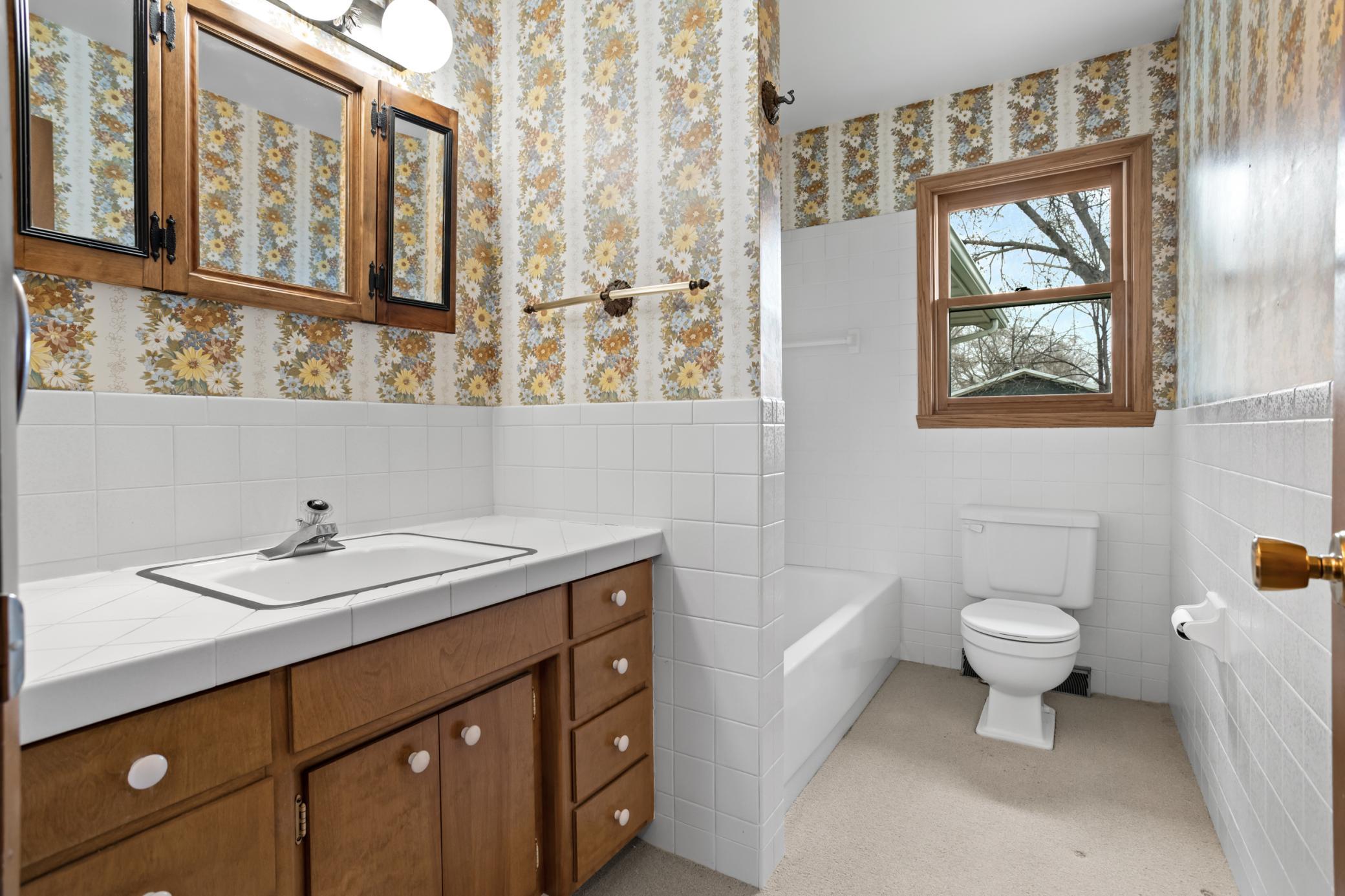 Full Bathroom