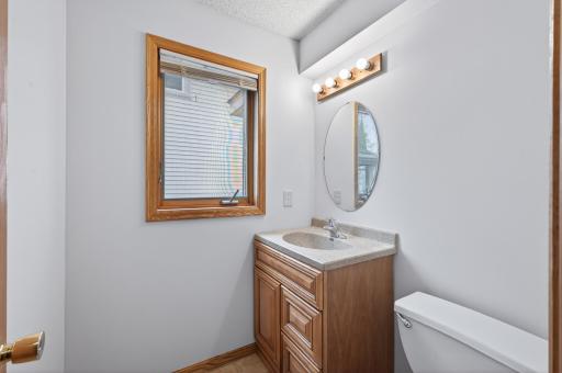 667 Aurora Avenue, Saint Paul, MN 55104