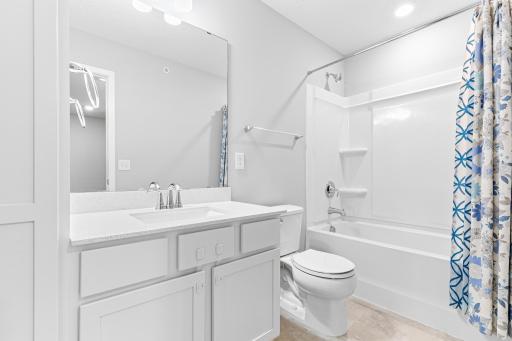8042 Abercrombie Lane, Saint Paul, MN 55129