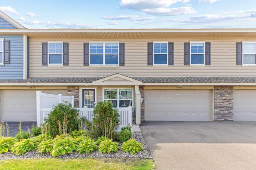 8042 Abercrombie Lane, Saint Paul, MN 55129