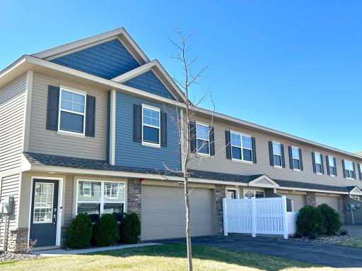 8042 Abercrombie Lane, Saint Paul, MN 55129