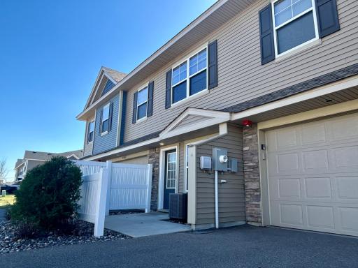 8042 Abercrombie Lane, Saint Paul, MN 55129