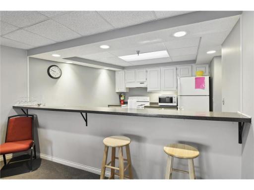 3300 Louisiana Avenue S, 326, Minneapolis, MN 55426
