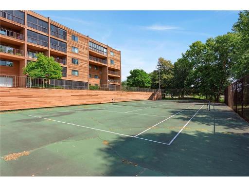 3300 Louisiana Avenue S, 326, Minneapolis, MN 55426