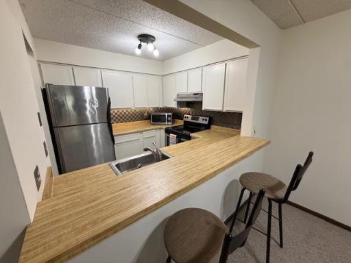 3300 Louisiana Avenue S, 326, Minneapolis, MN 55426
