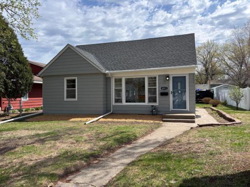 6913 Russell Avenue S, Minneapolis, MN 55423