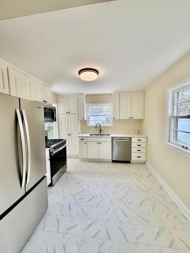 6913 Russell Avenue S, Minneapolis, MN 55423