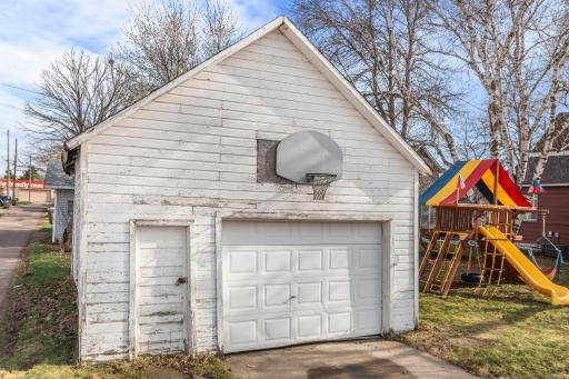 200 Dewey Street, Foley, MN 56329