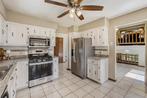 8258 169th st W - MLS Sized - 025 - 15 Kitchen.jpg