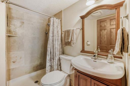 8258 169th st W - MLS Sized - 032 - 22 Bathroom.jpg