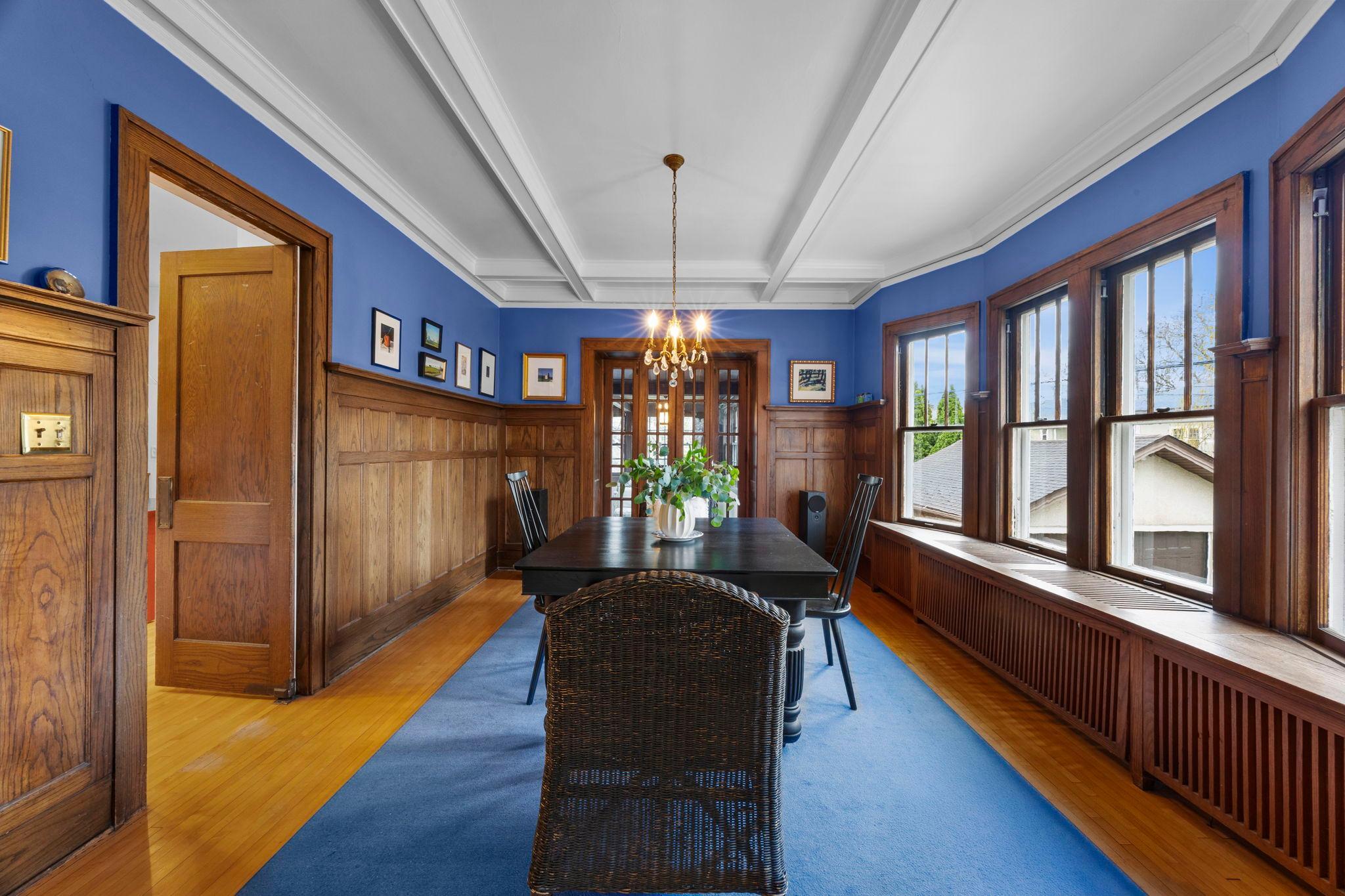 Gorgeous original dining room