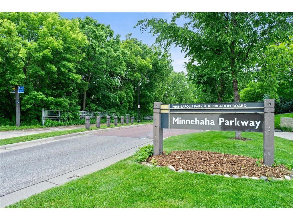 Iconic Minnehaha Parkway
