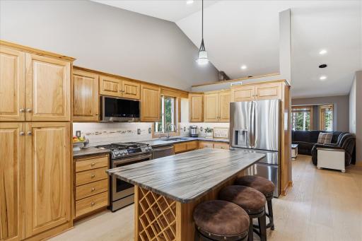 37324 Heritage Way, North Branch, MN 55056