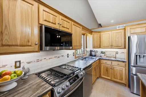 37324 Heritage Way, North Branch, MN 55056