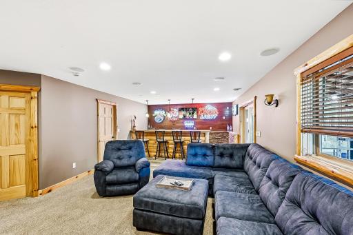 37324 Heritage Way, North Branch, MN 55056