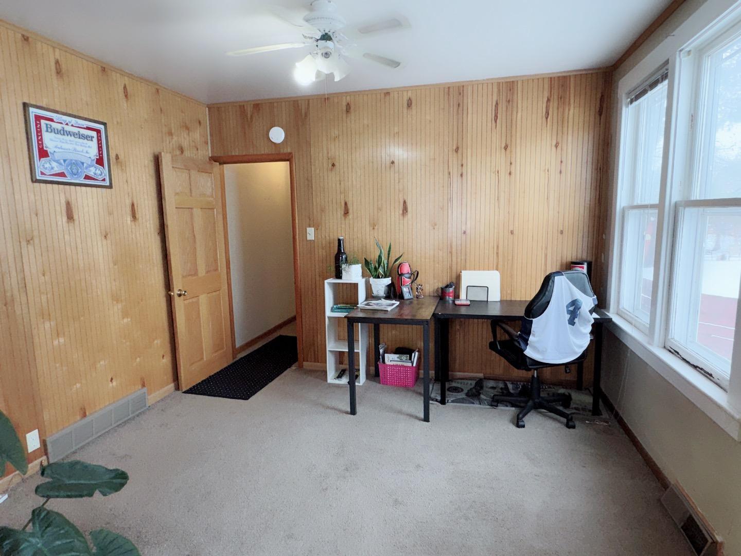 Office/could be a bedroom