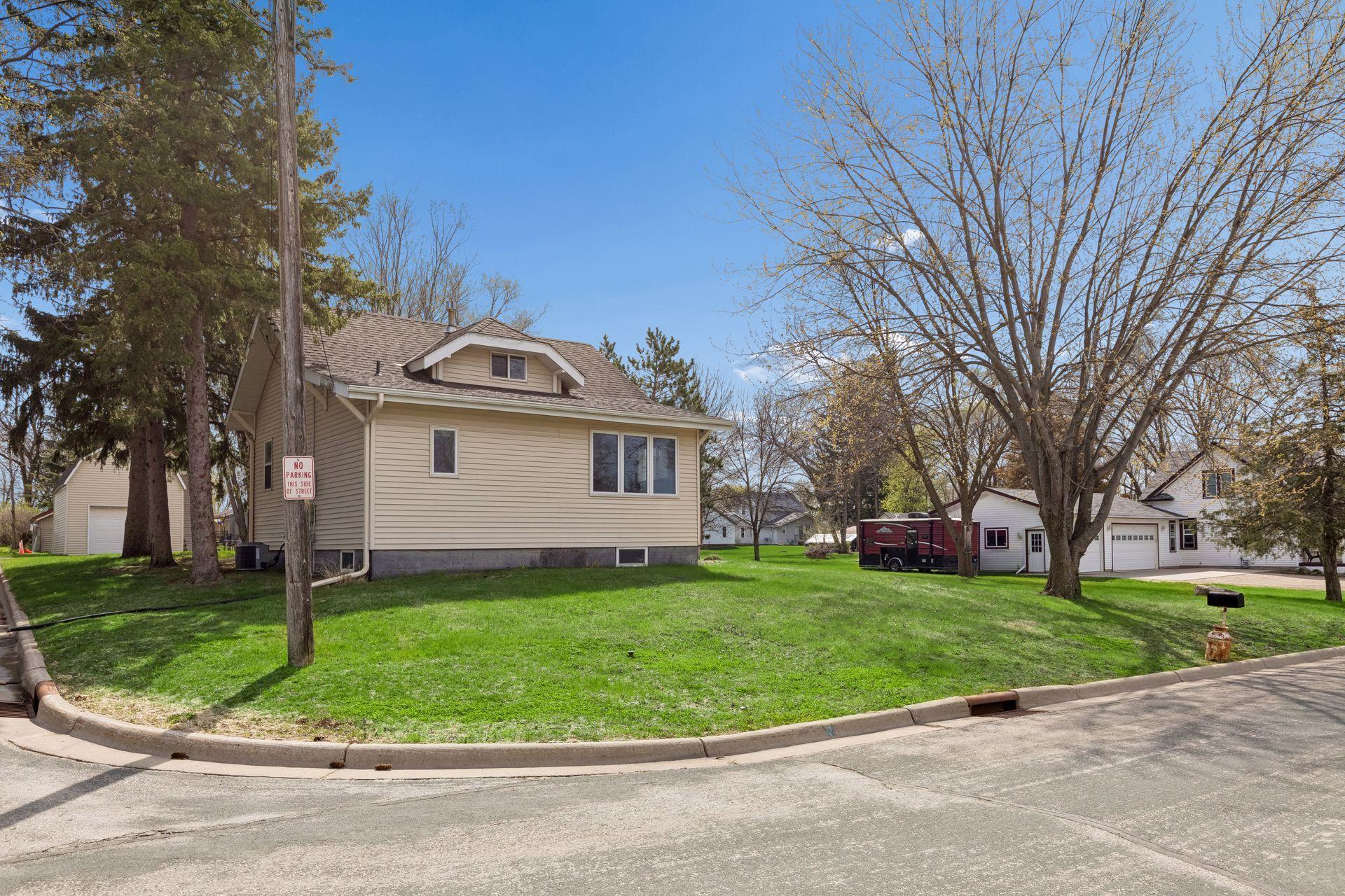 532 2nd Avenue Northwest - Spacecrafting - 0036.jpg