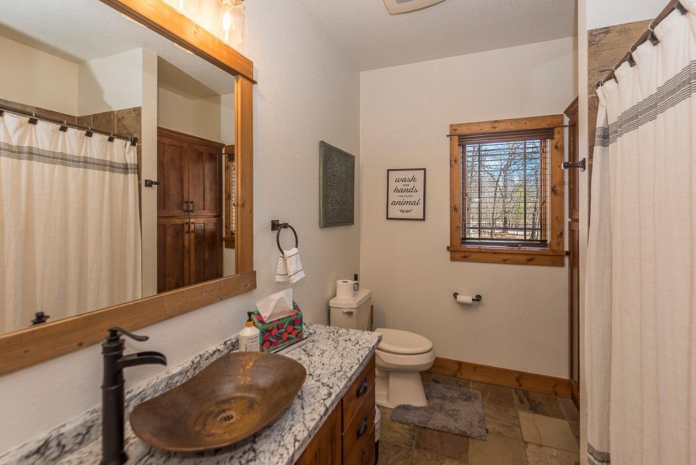 Main Floor Full Bath