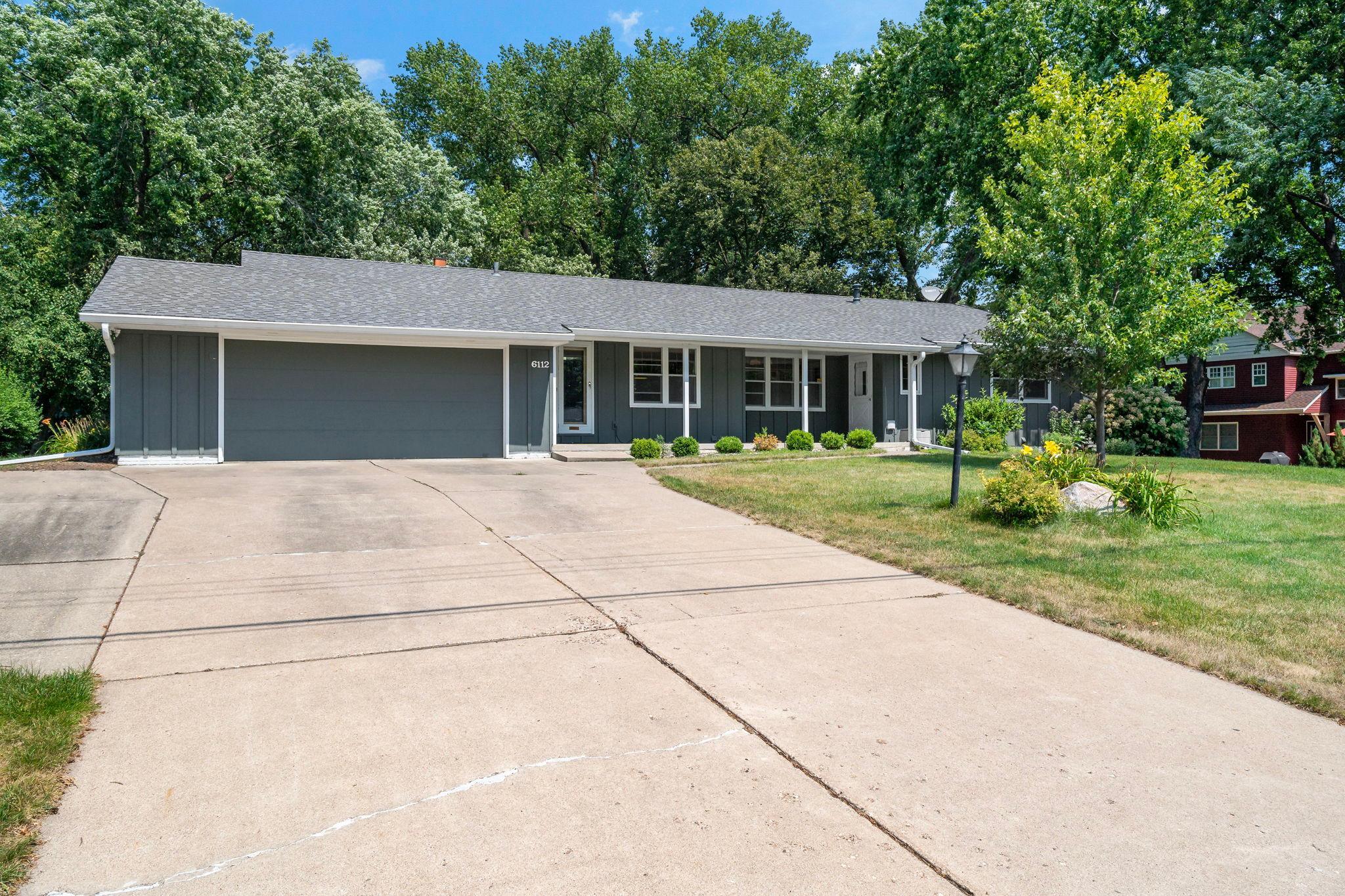 6112 Jeffrey Ln Edina