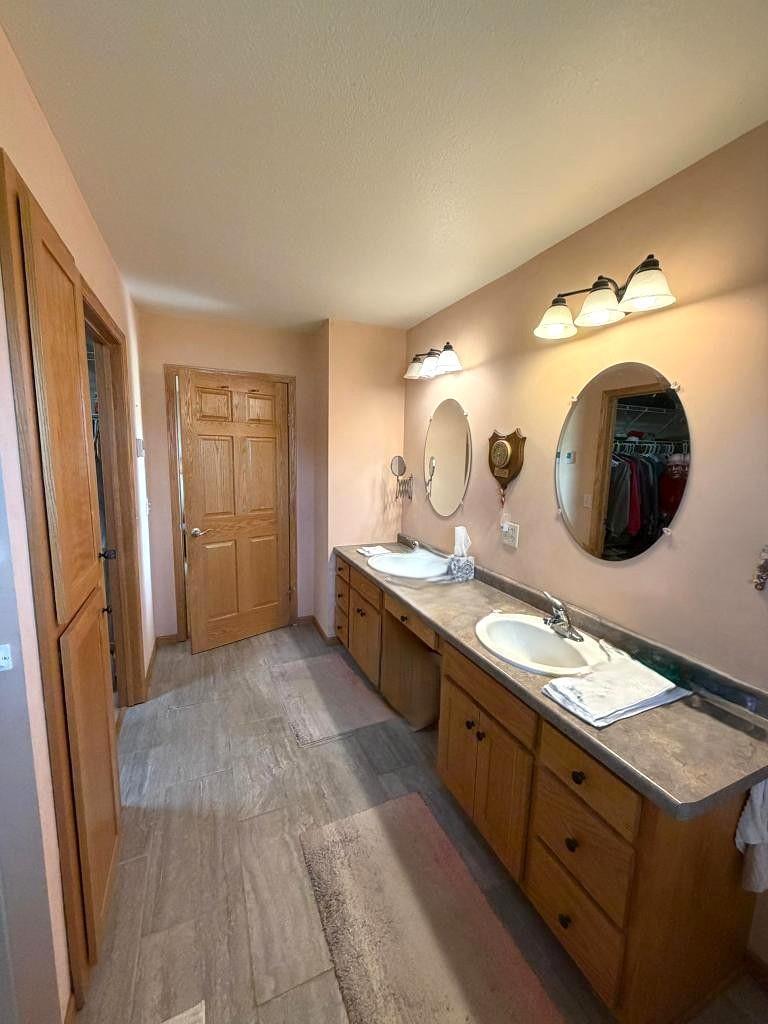 Spacious heated floor Ensuite bathroom with double sink vanity
