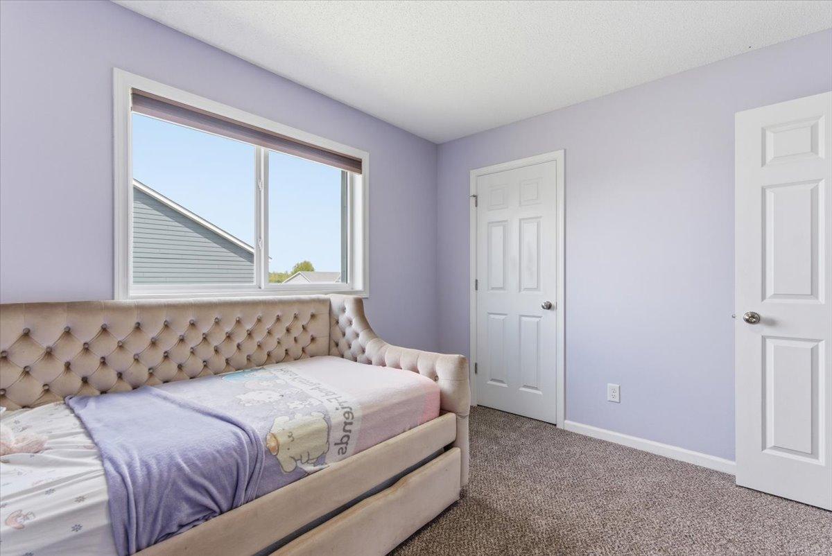 17-Bedroom 2.jpg
