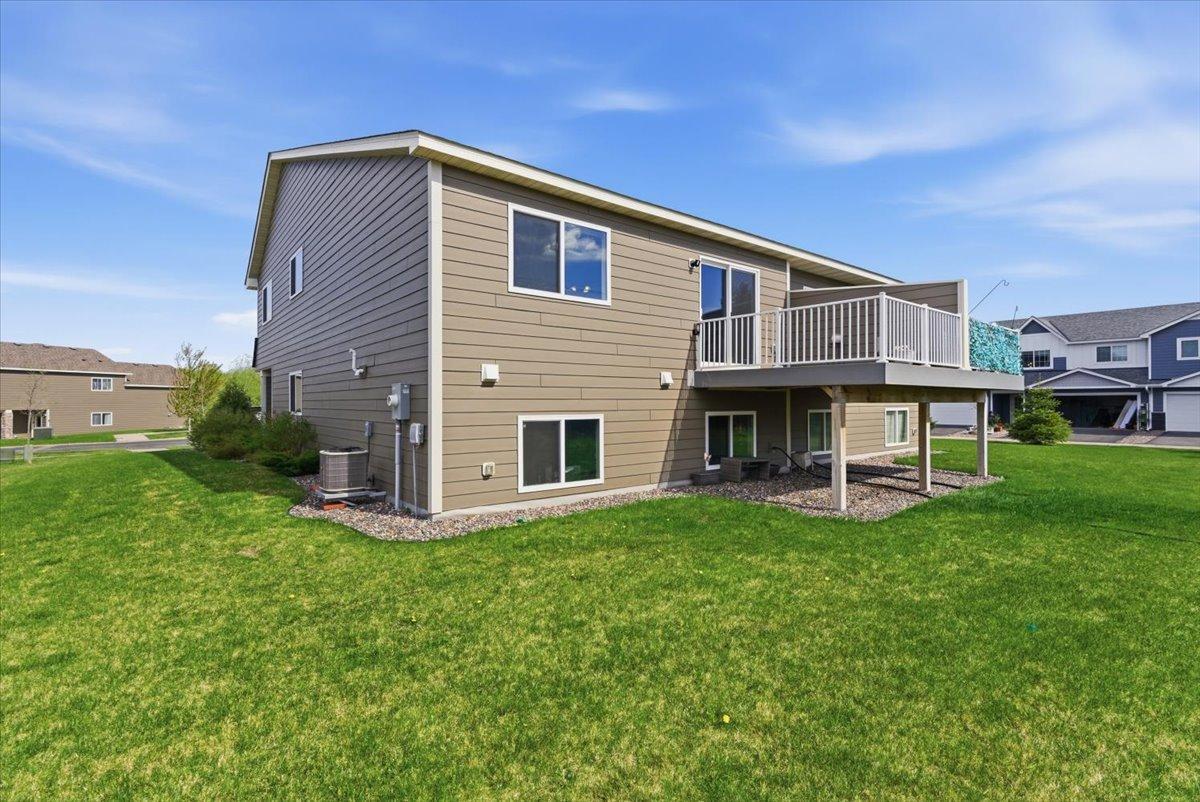 24-Back of Home.jpg