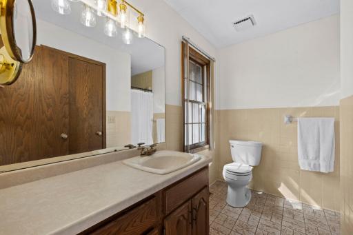 1700 Atwater Path, Inver Grove Heights, MN 55077