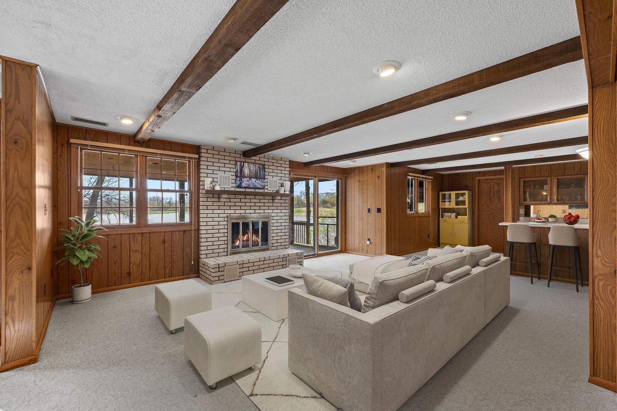 Photo has been virtually staged.