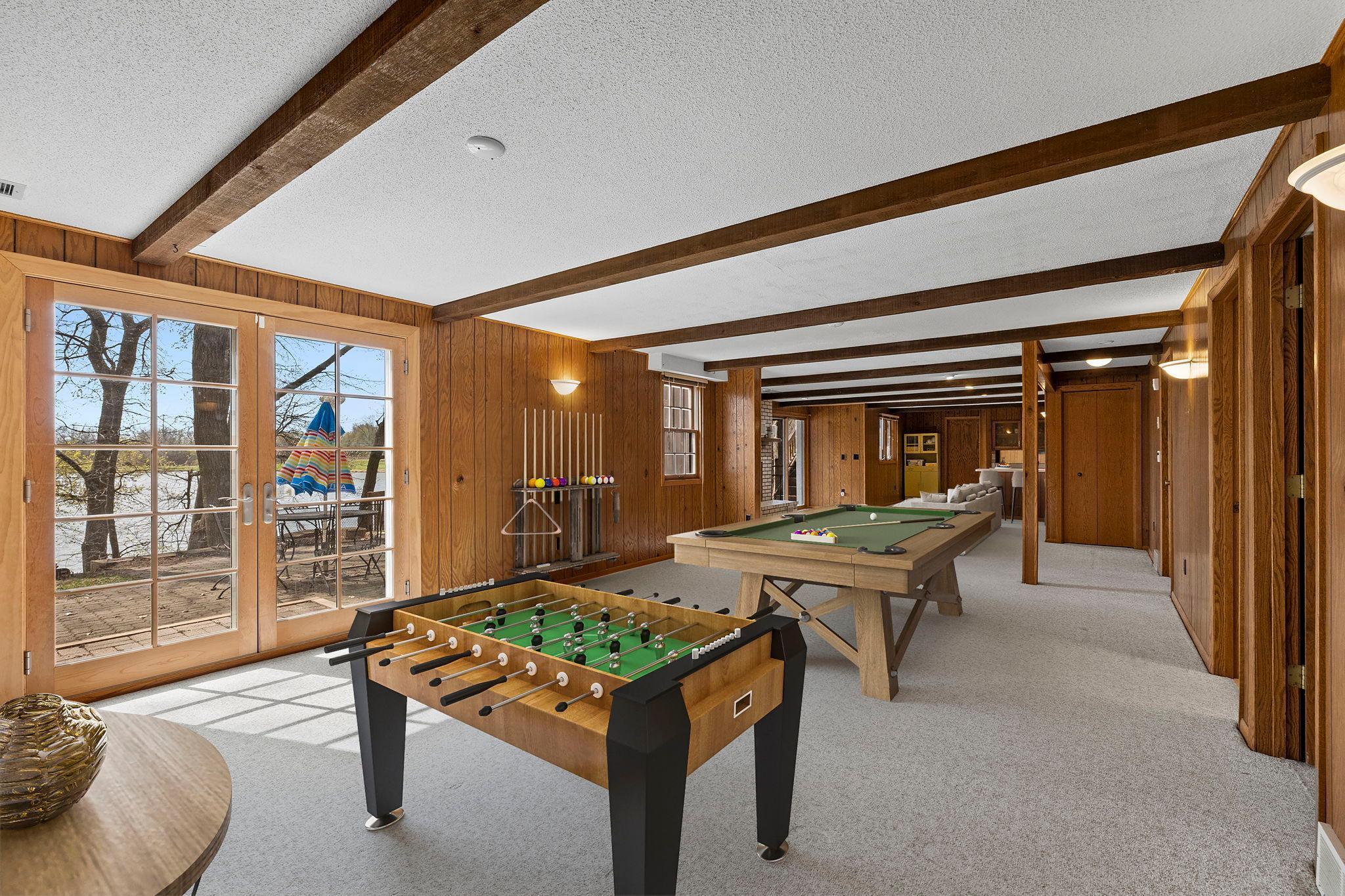 Photo has been virtually staged.