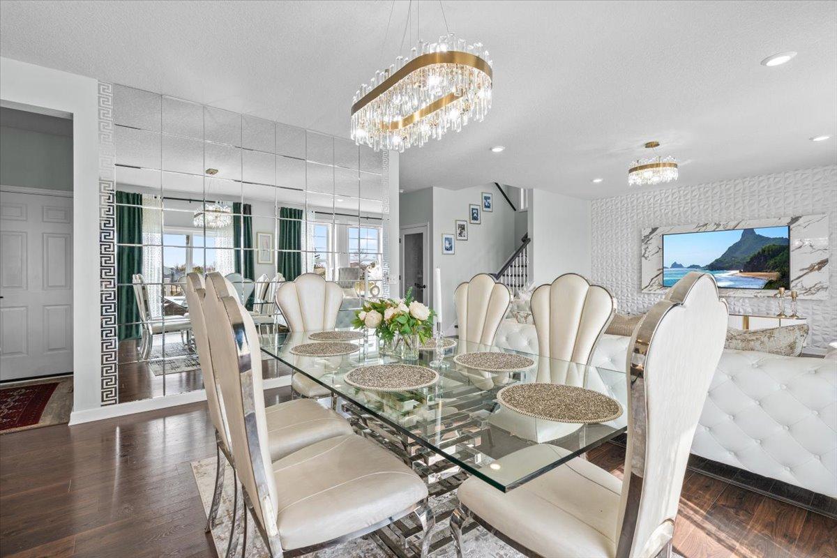 upgraded mirror wall