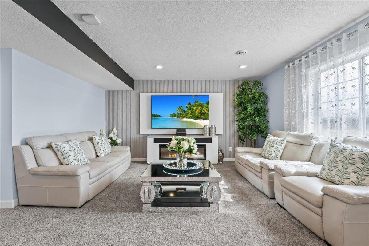 rec room, Finished basement