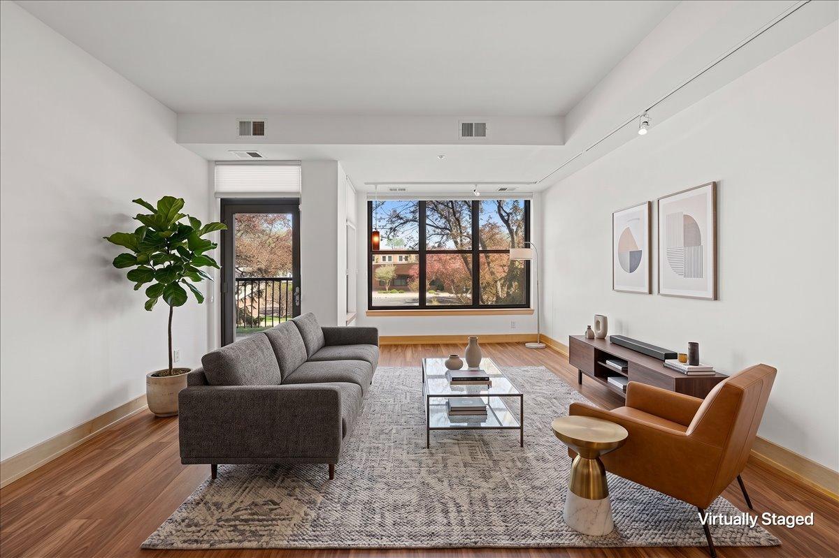 Staged Living/Dining area