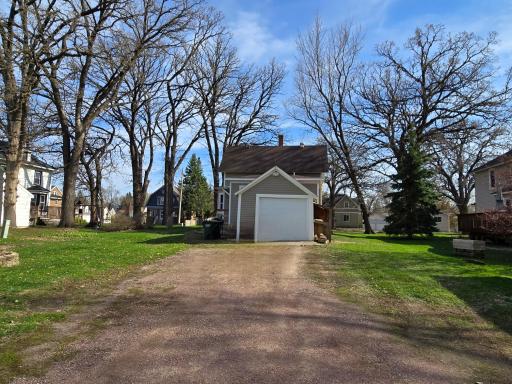 711 3rd Avenue SE, Waseca, MN 56093