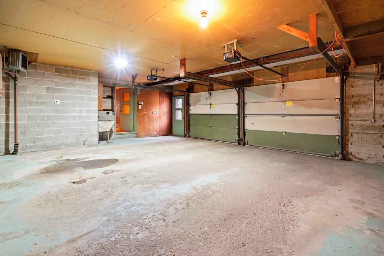 20260423-1770_HillcrestRd_StCloud_Interior-1 Large.jpeg