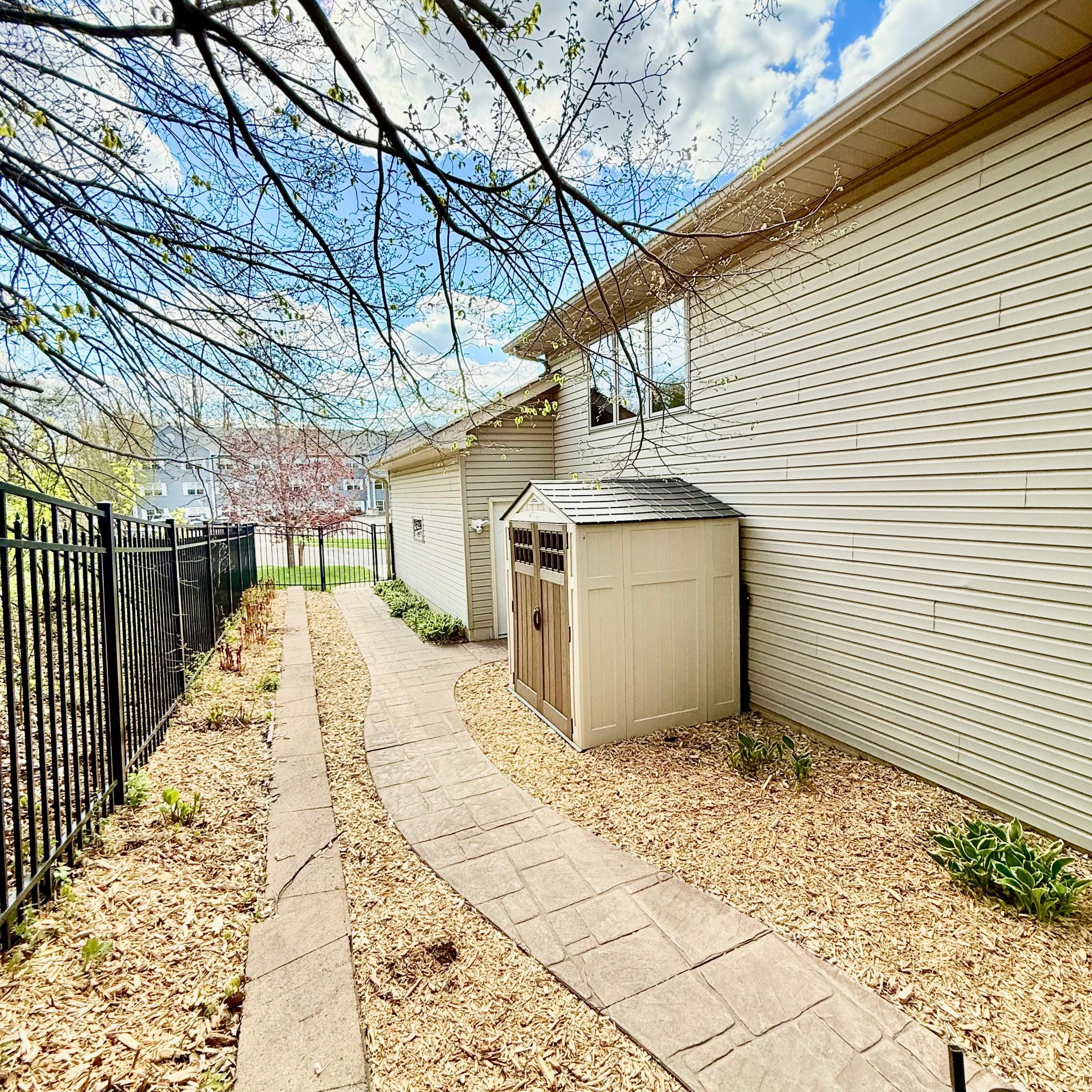 Walkway to Front of the House