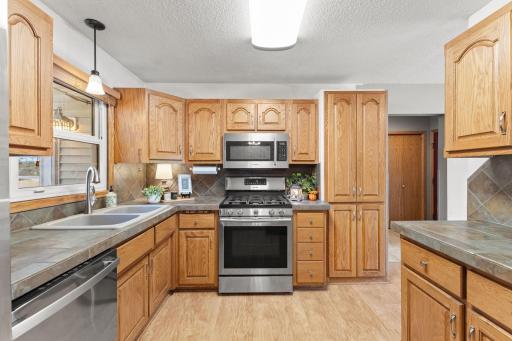 61 212th Lane NW, Cedar, MN 55011