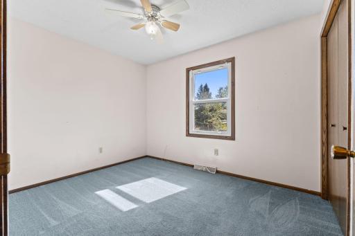 61 212th Lane NW, Cedar, MN 55011
