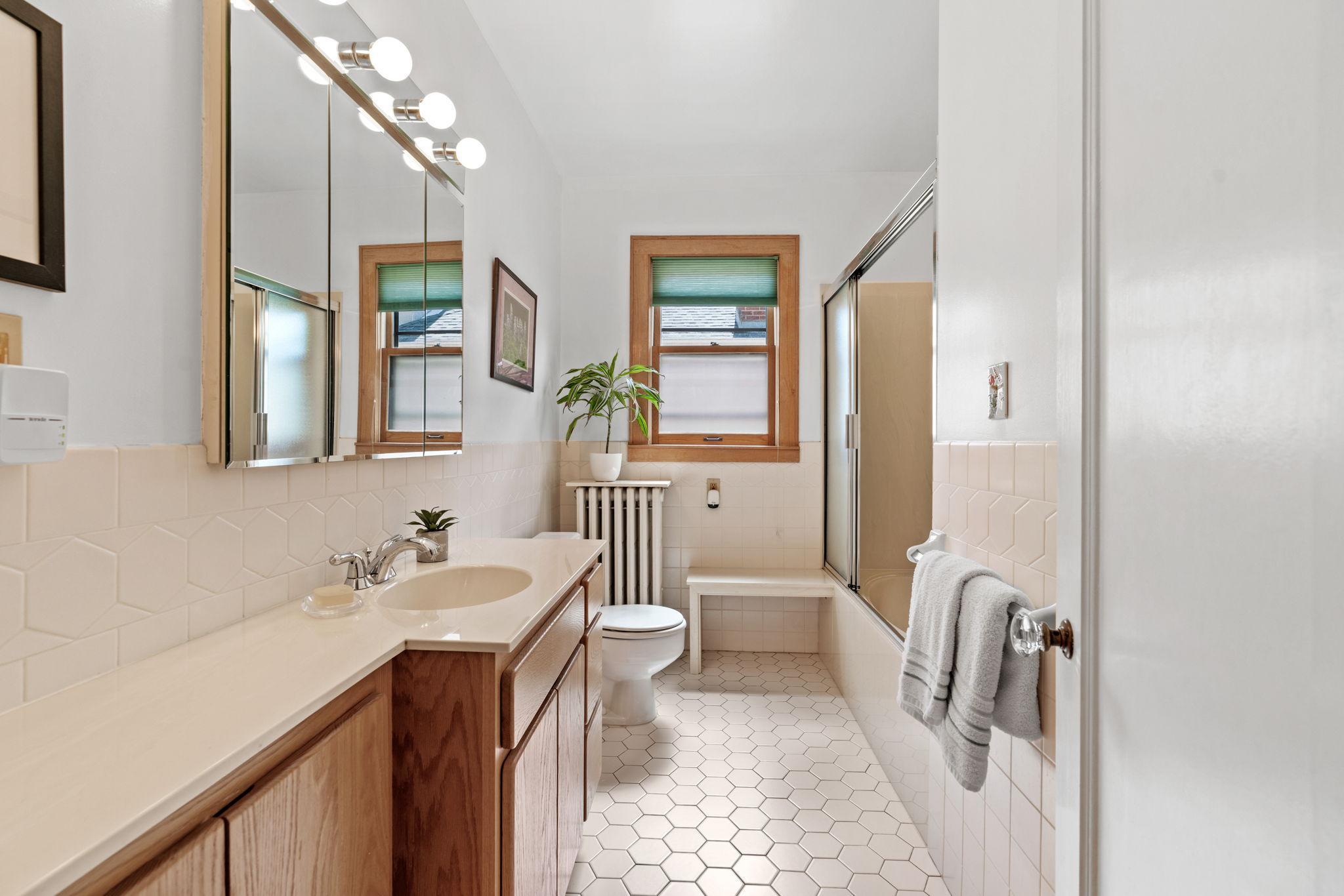 69-web-or-mls-1629 25th St-69.jpg